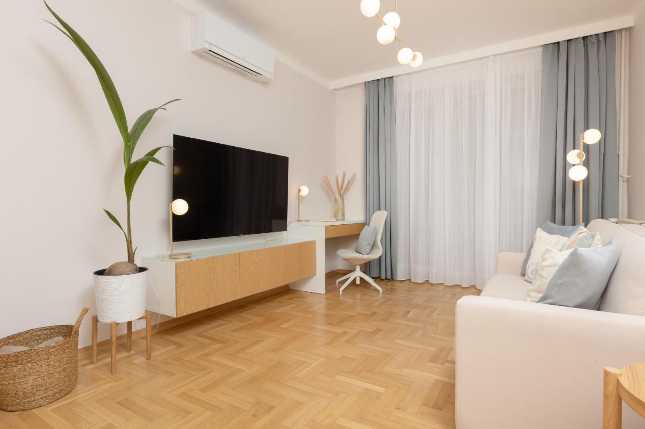Bright Apartment Kasprzaka Warsaw Wola Near Metro Station By Noclegi Renters Exteriör bild