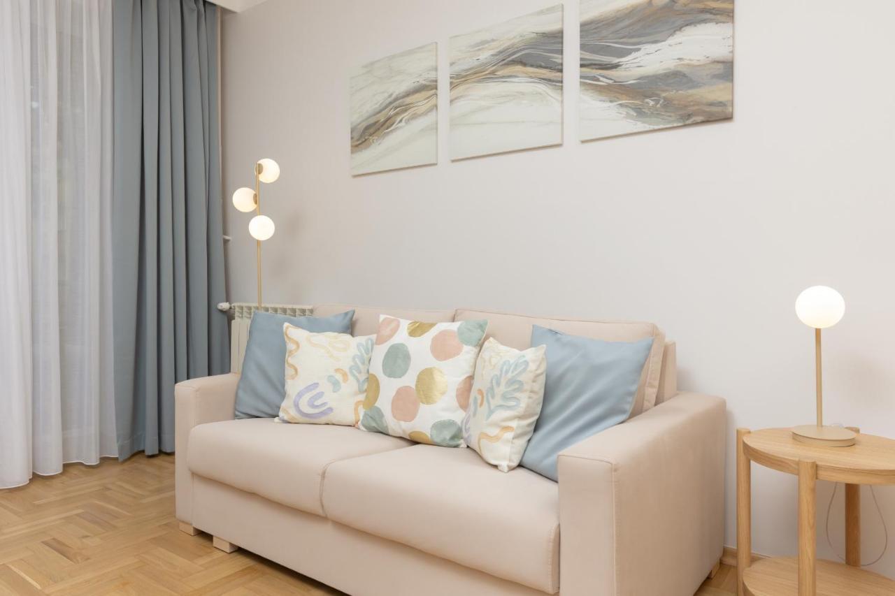 Bright Apartment Kasprzaka Warsaw Wola Near Metro Station By Noclegi Renters Exteriör bild
