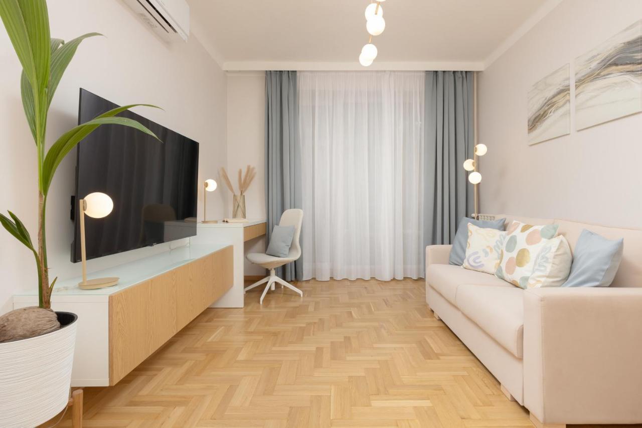 Bright Apartment Kasprzaka Warsaw Wola Near Metro Station By Noclegi Renters Exteriör bild